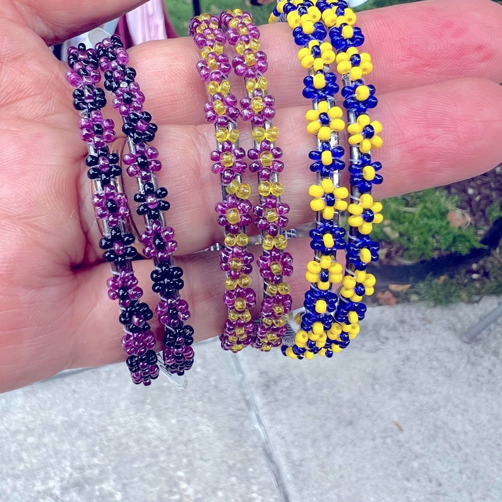 Made in India hand-made bangals! Small wrist size will fit the bangal.